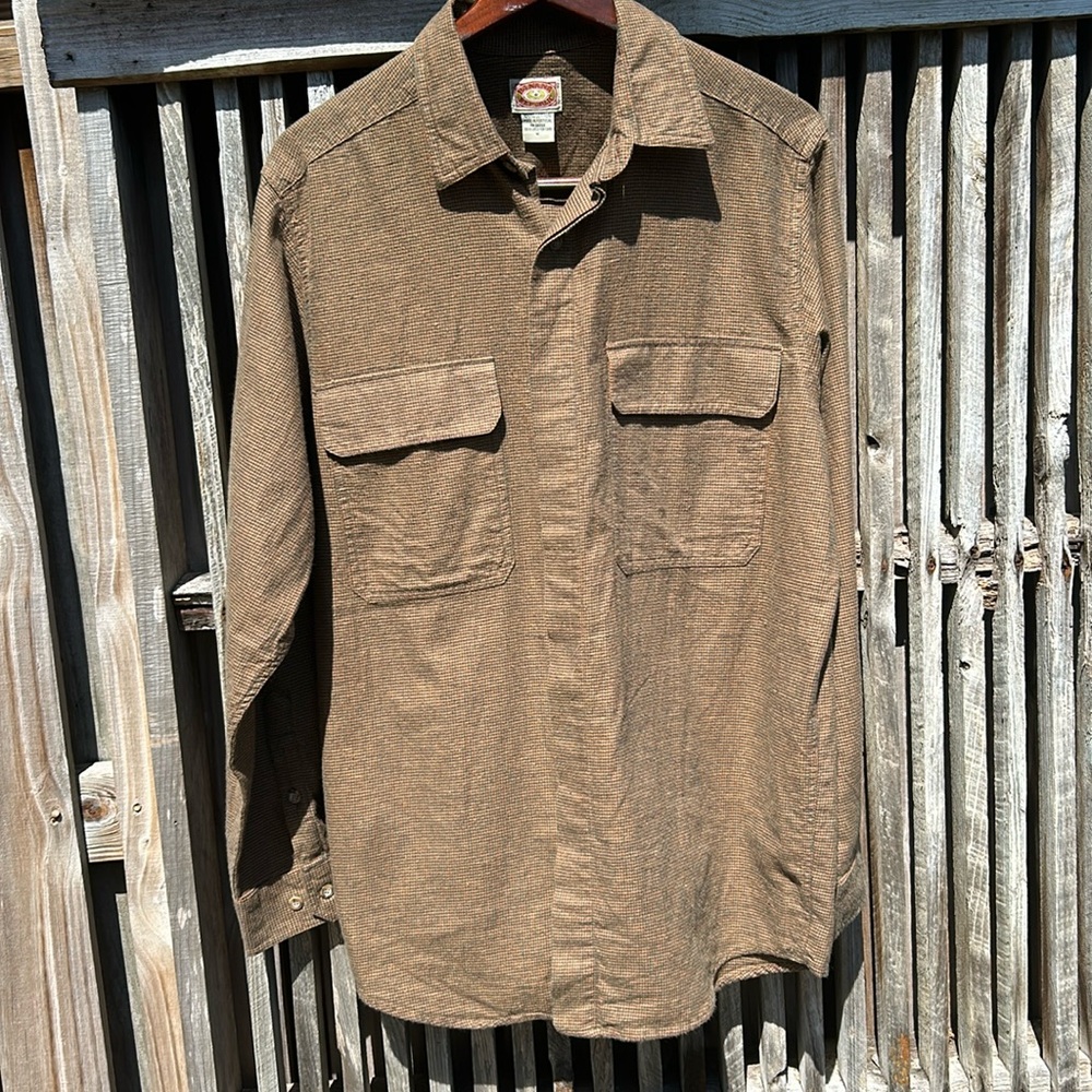 Banana Republic classic long sleeved shirt brushed cotton button up pockets